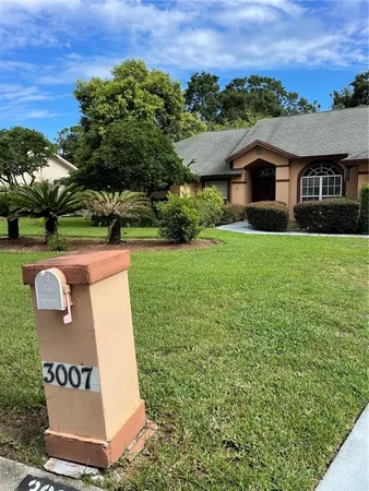 $2,400 | 3007 Forest Club Drive, Plant City, FL 33566