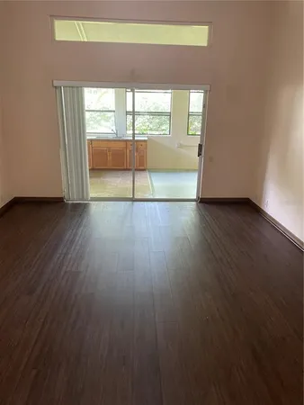 $2,400 | 3007 Forest Club Drive, Plant City, FL 33566