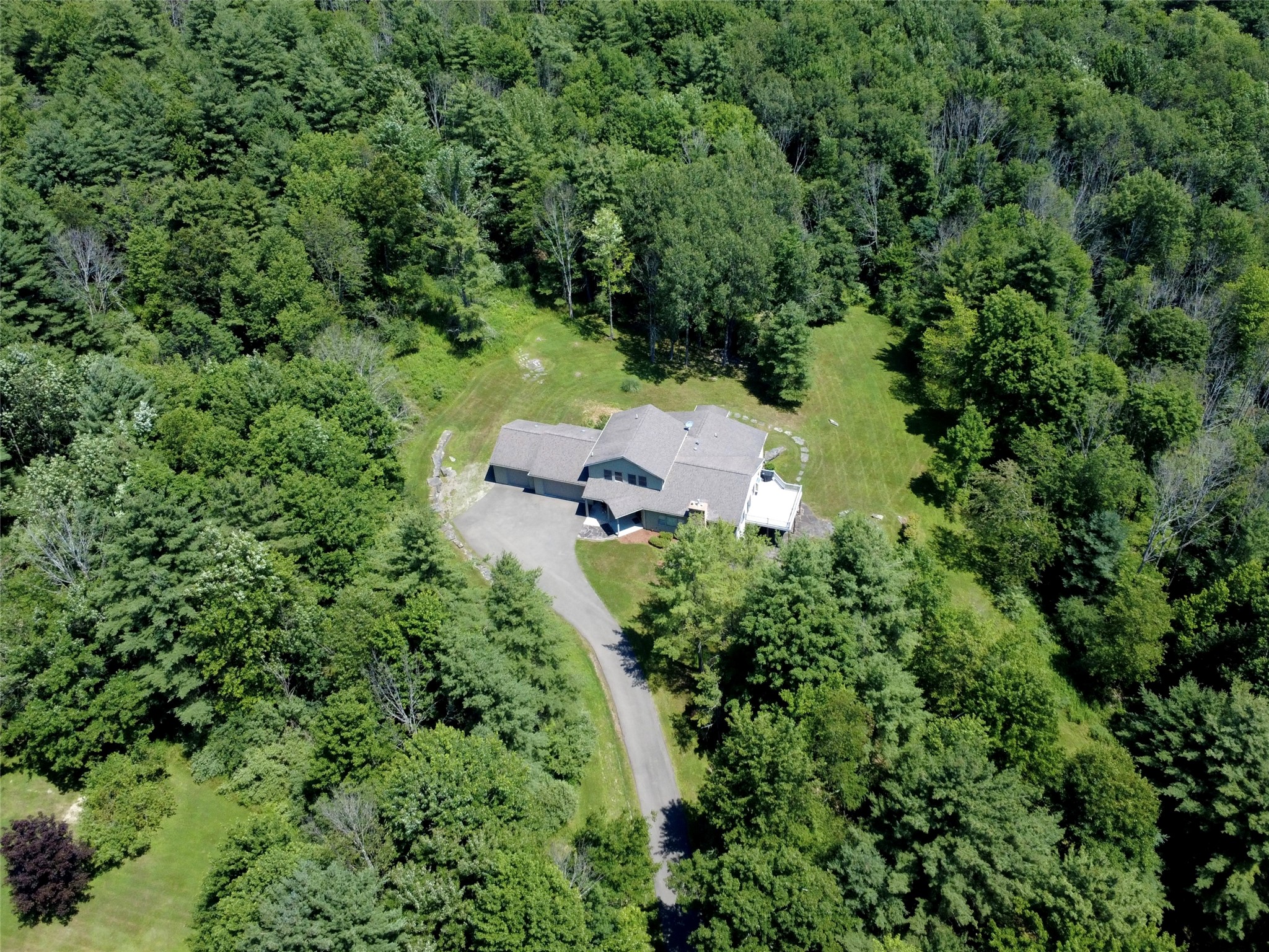 25 Larchmont Road Owego, NY 13827 - Photo 2 of 50