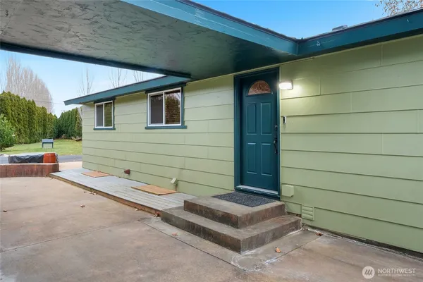 $824,900 | 2102 Elgin Road Northeast, Moses Lake, WA 98837