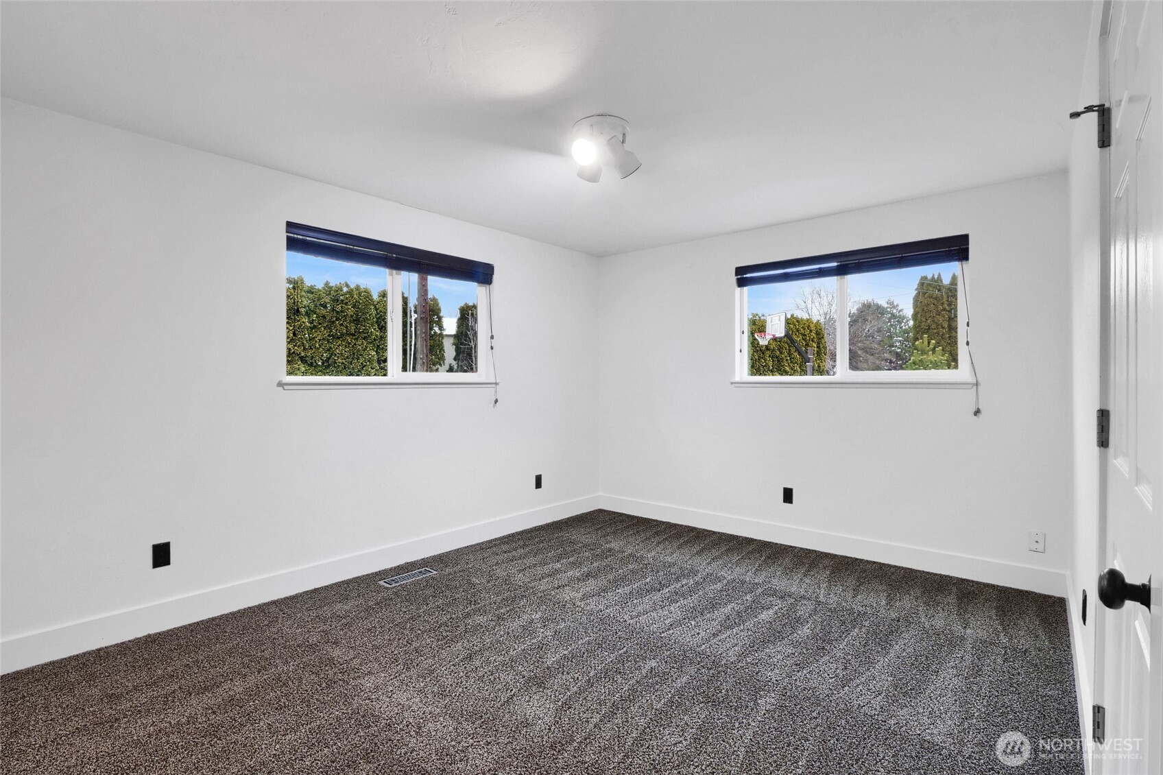 2102 Elgin Road Northeast Moses Lake, WA 98837 - Photo 23 of 40