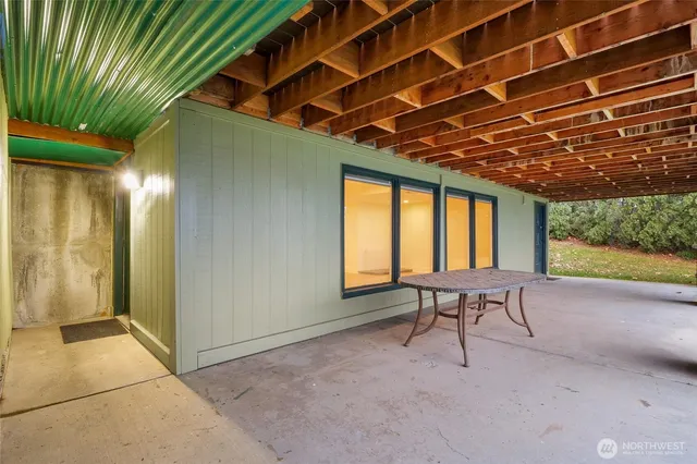 $849,990 | 2102 Elgin Road Northeast, Moses Lake, WA 98837