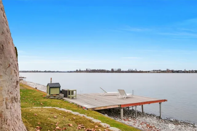 $849,990 | 2102 Elgin Road Northeast, Moses Lake, WA 98837