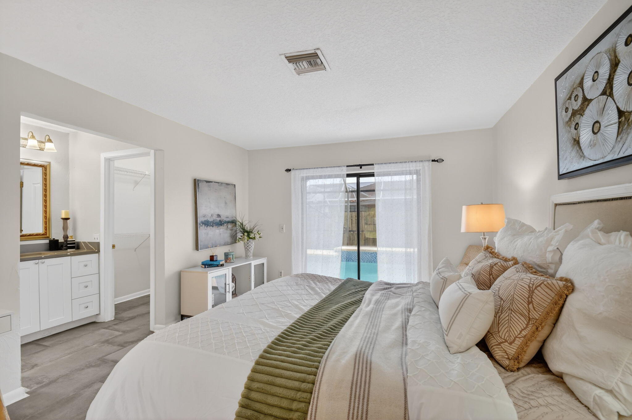 12260 Old Country Road South Wellington, FL 33414 - Photo 23 of 65 Generous Size