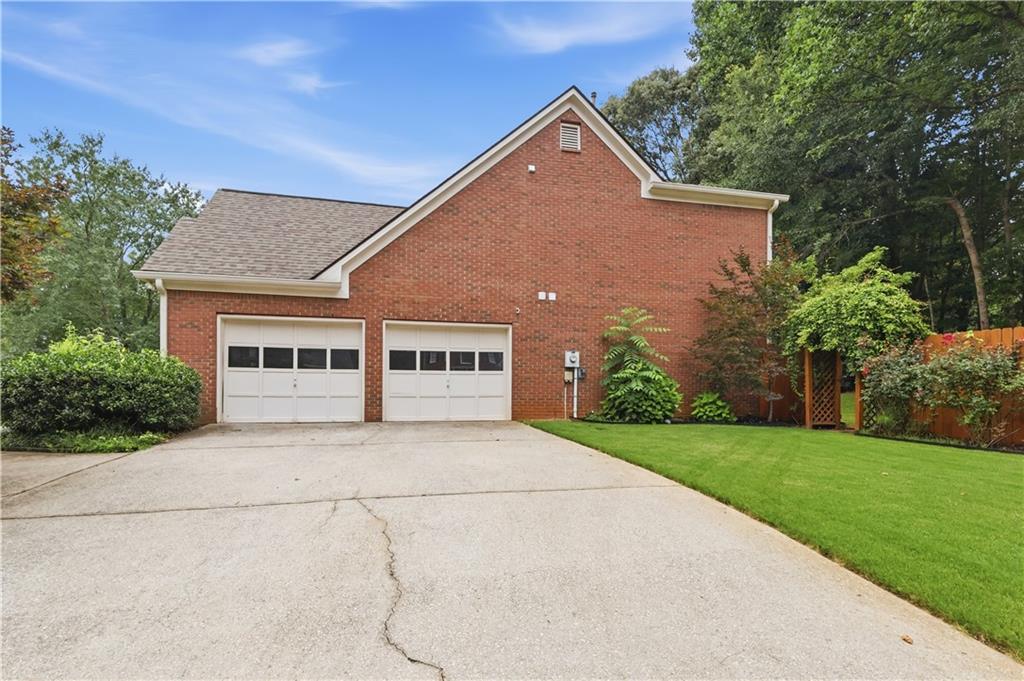 3203 Blowing Wind Way Southwest Acworth, GA 30101 - Photo 2 of 27