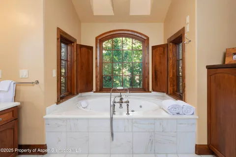 $23,900,000 | 800 South Hayden Road, Aspen, CO 81611