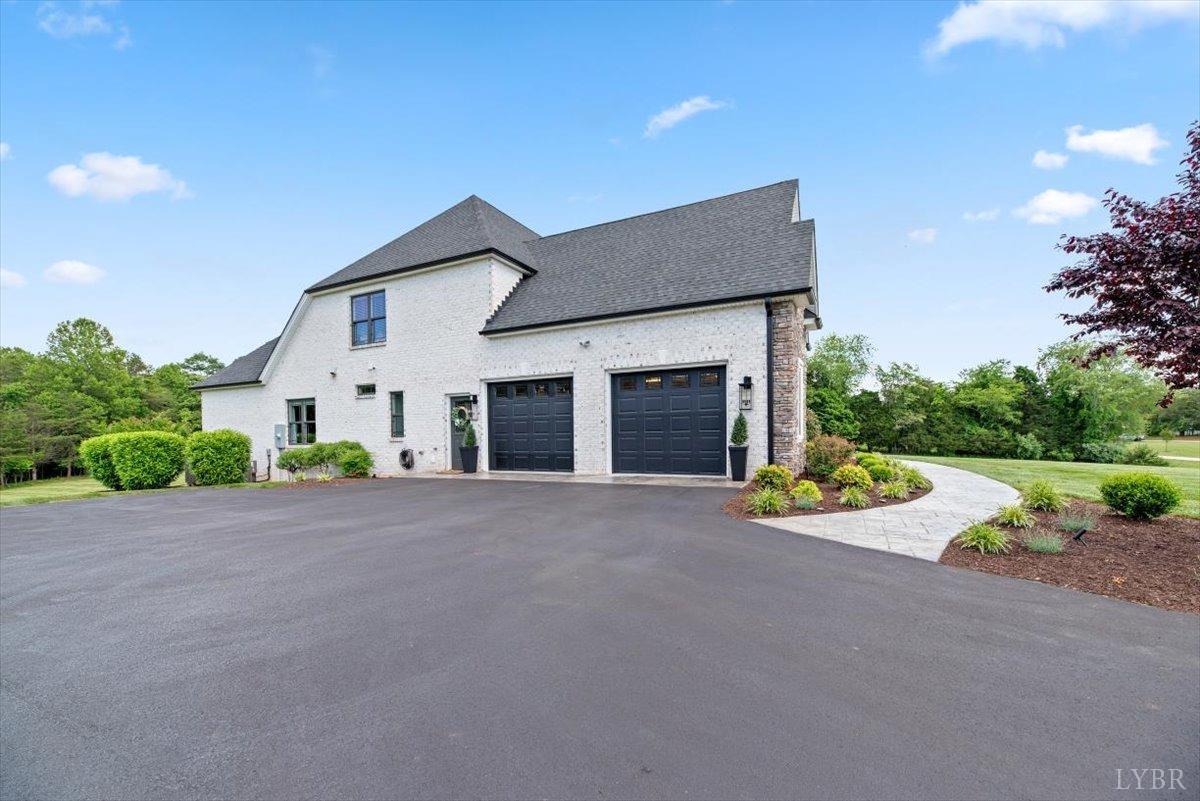 1598 Riley Run Road Forest, VA 24551 - Photo 4 of 59 Gallery Image 4