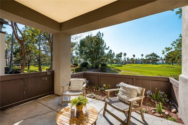 $868,000 | 2960 Champion Way, Unit 2301, Tustin, CA 92782