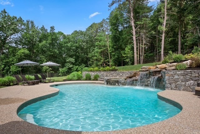 71 Regency Place North Andover, MA 01845 - Photo 38 of 42