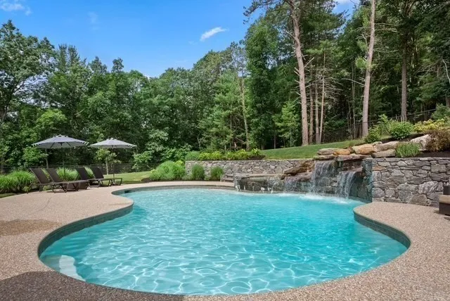 $2,650,000 | 71 Regency Place, North Andover, MA 01845