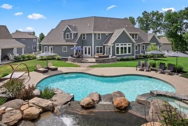 $2,650,000 | 71 Regency Place, North Andover, MA 01845