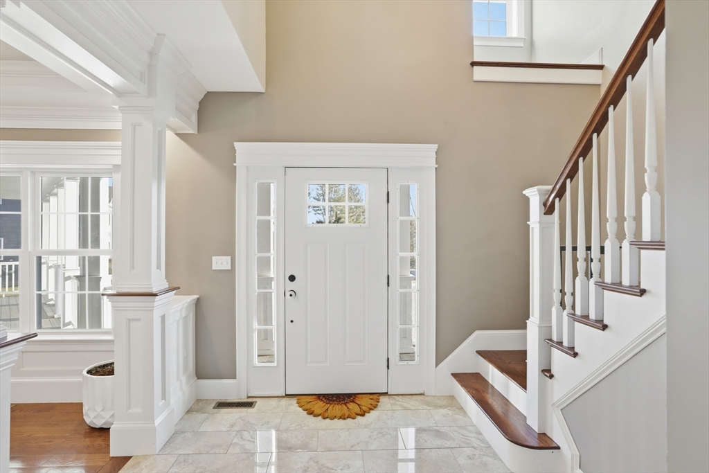 71 Regency Place North Andover, MA 01845 - Photo 4 of 42