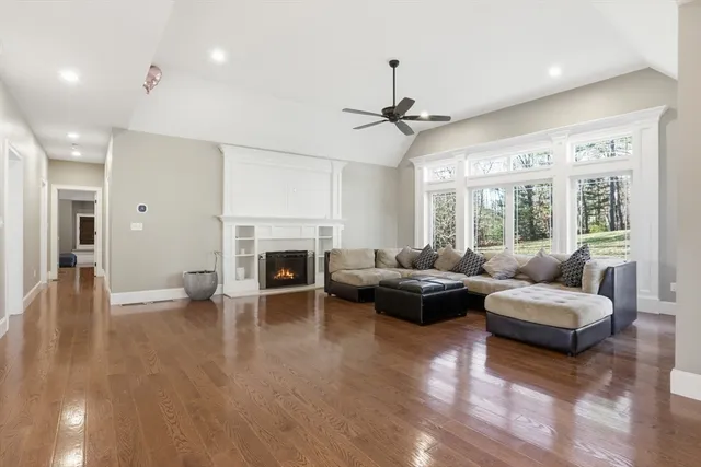 $2,650,000 | 71 Regency Place, North Andover, MA 01845