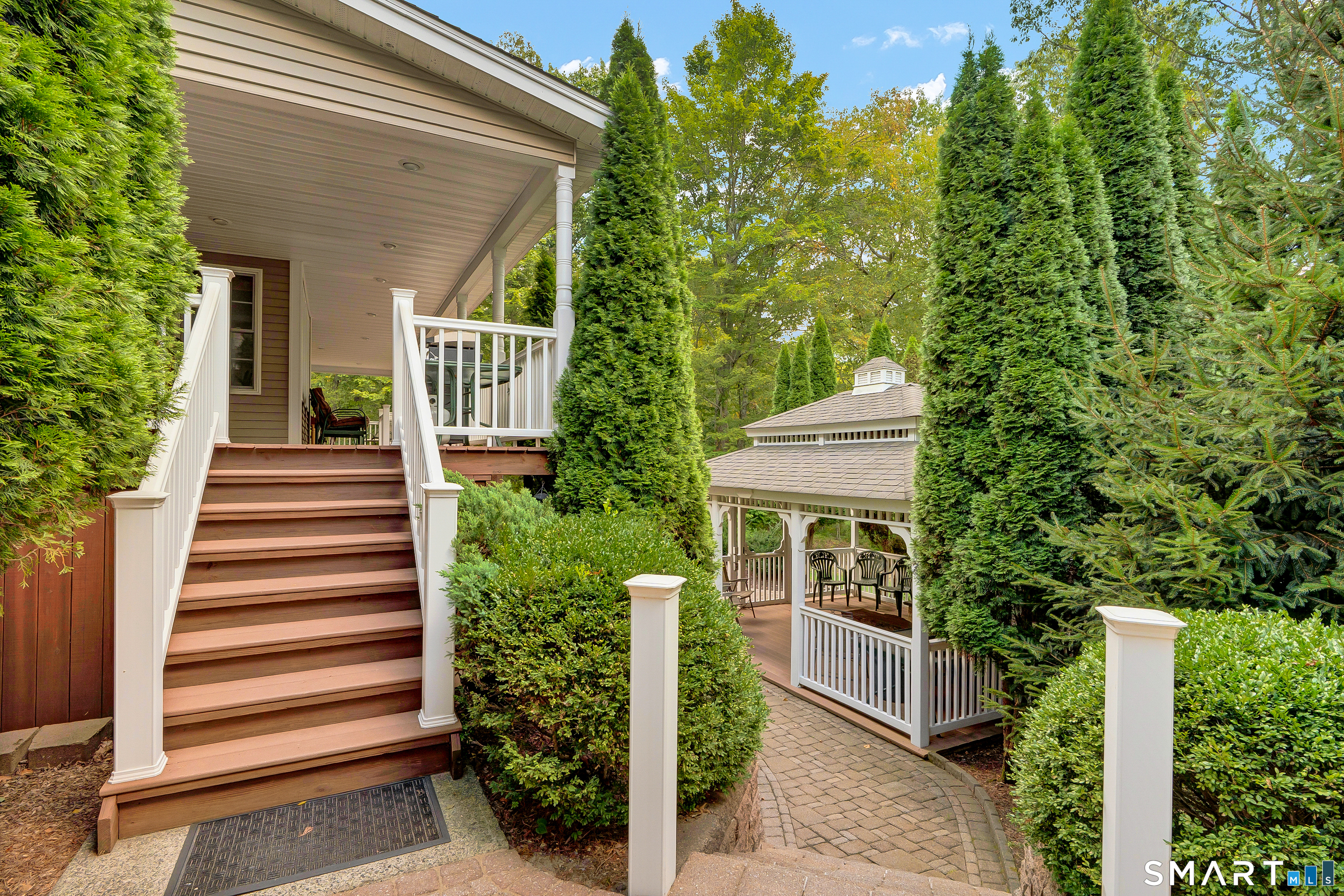 4 Bishop Road Oxford, CT 06478 - Photo 5 of 40 Gallery Image 5