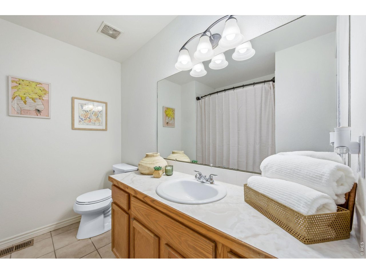 160 7th Street Frederick, CO 80530 - Photo 16 of 22 Full Bathroom - Upper Level