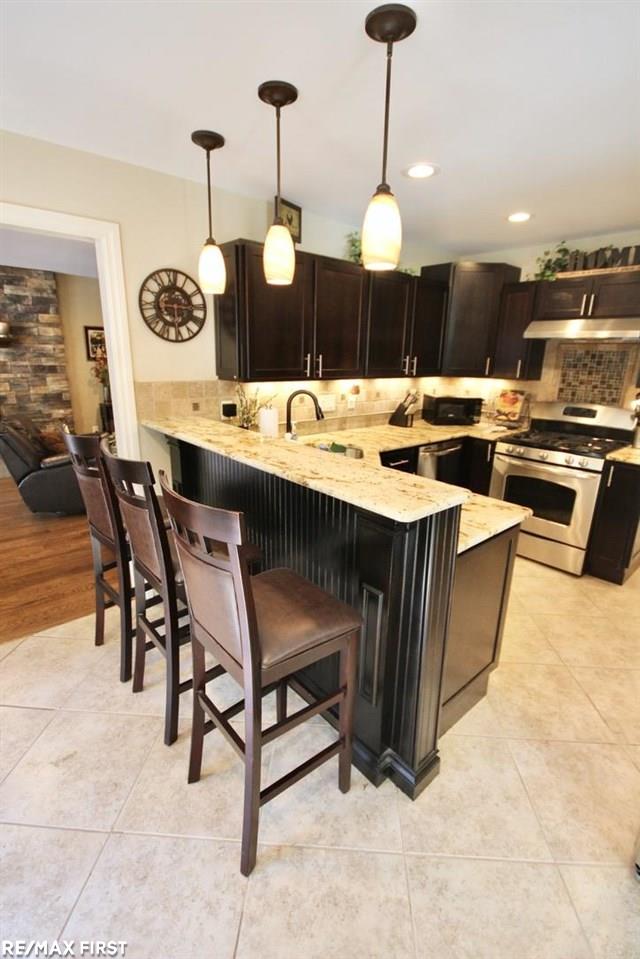 807 Lake Forest Road Rochester, MI 48309 - Photo 6 of 63 50045265-5.JPG