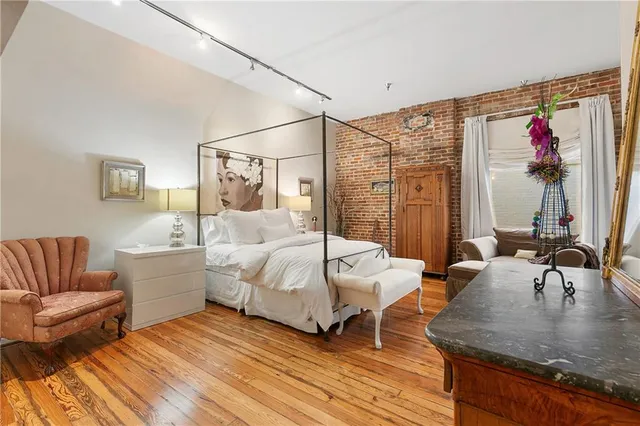 $529,000 | 528 Baronne Street, Unit 504, New Orleans, LA 70113