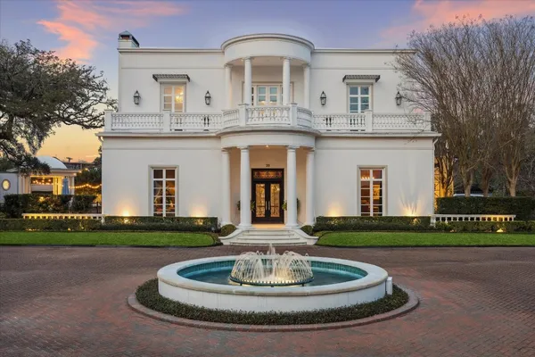 $5,450,000 | 20 Sunset Boulevard, Houston, TX 77005