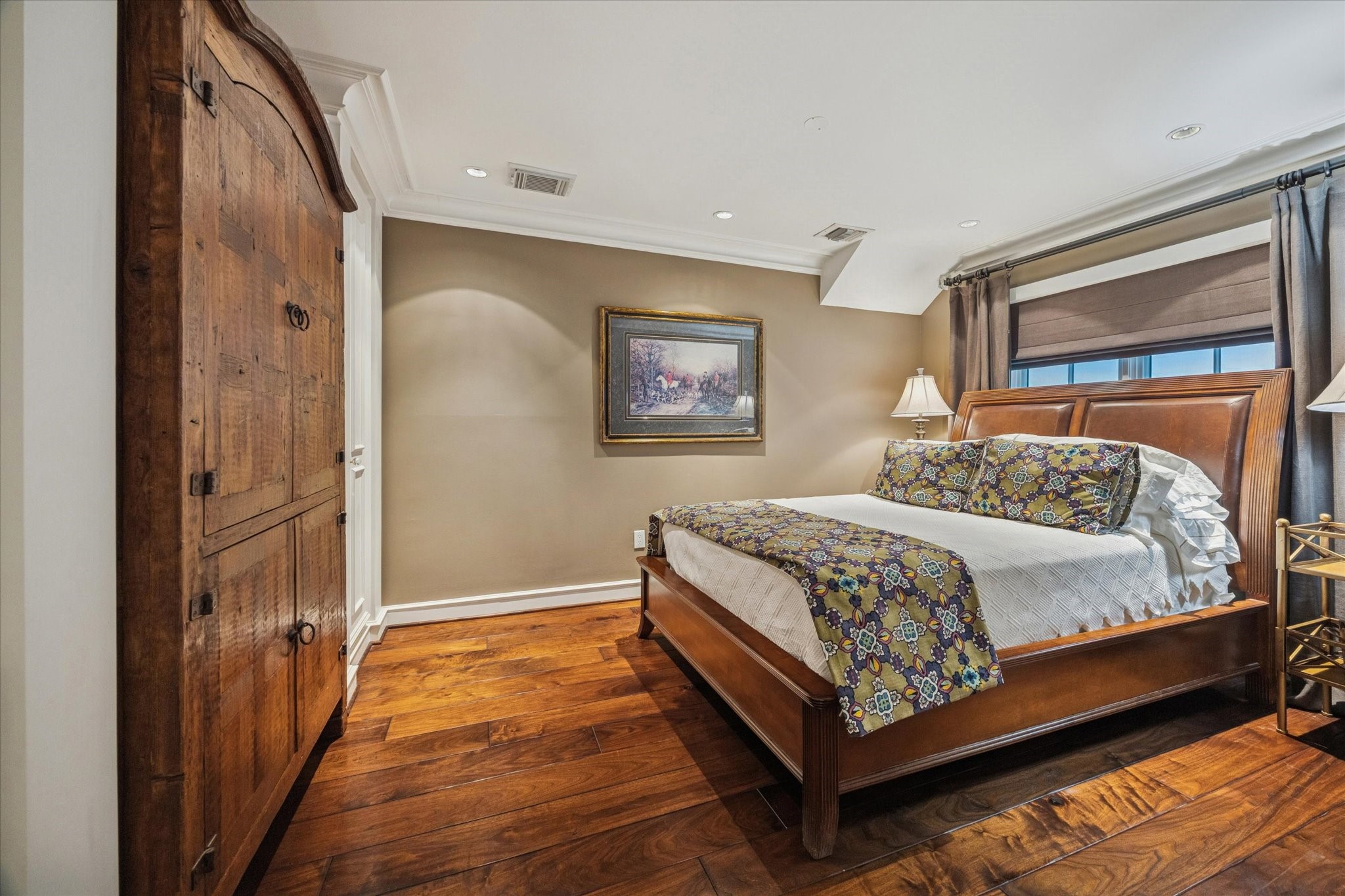 20 Sunset Boulevard Houston, TX 77005 - Photo 26 of 50 Mezzanine level bedroom