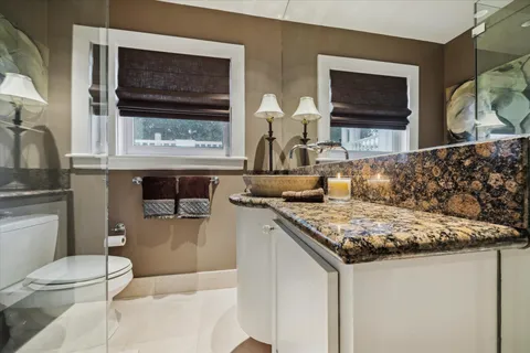 $5,650,000 | 20 Sunset Boulevard, Houston, TX 77005