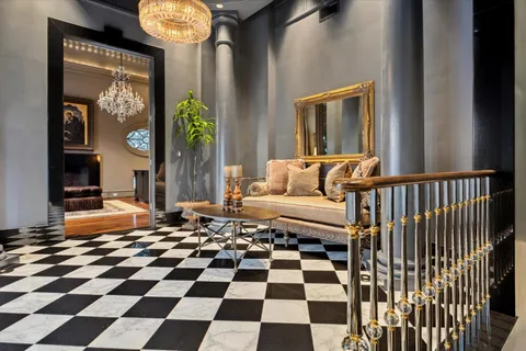 $5,650,000 | 20 Sunset Boulevard, Houston, TX 77005