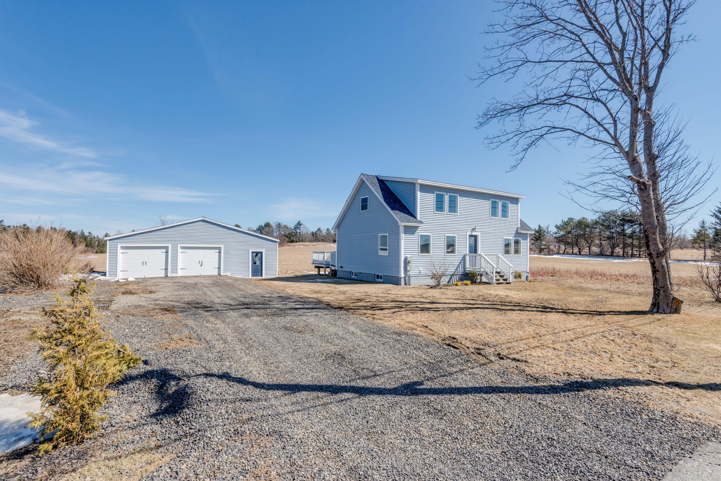 190 St George Road South Thomaston, ME 04858 - Photo 2 of 44 Large driveway
