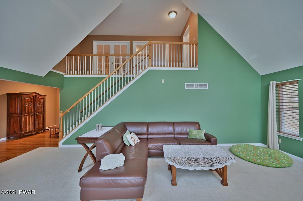 116 Bridle Road Lackawaxen, PA 18435 - Photo 8 of 122