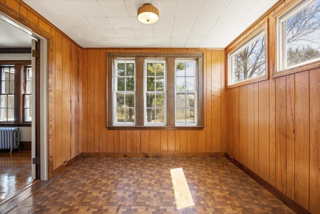 8 Spring Street Lexington, MA 02421 - Photo 14 of 35 an empty room with windows