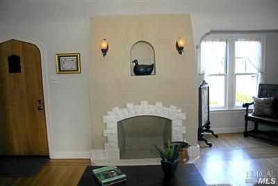324 Benton Street Santa Rosa, CA 95401 - Photo 3 of 12 Gallery Image 3