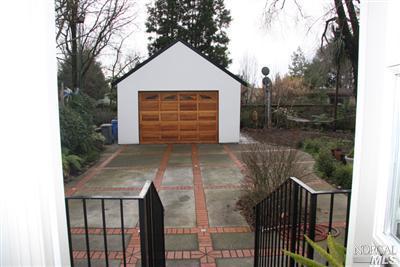 324 Benton Street Santa Rosa, CA 95401 - Photo 10 of 12 Gallery Image 10