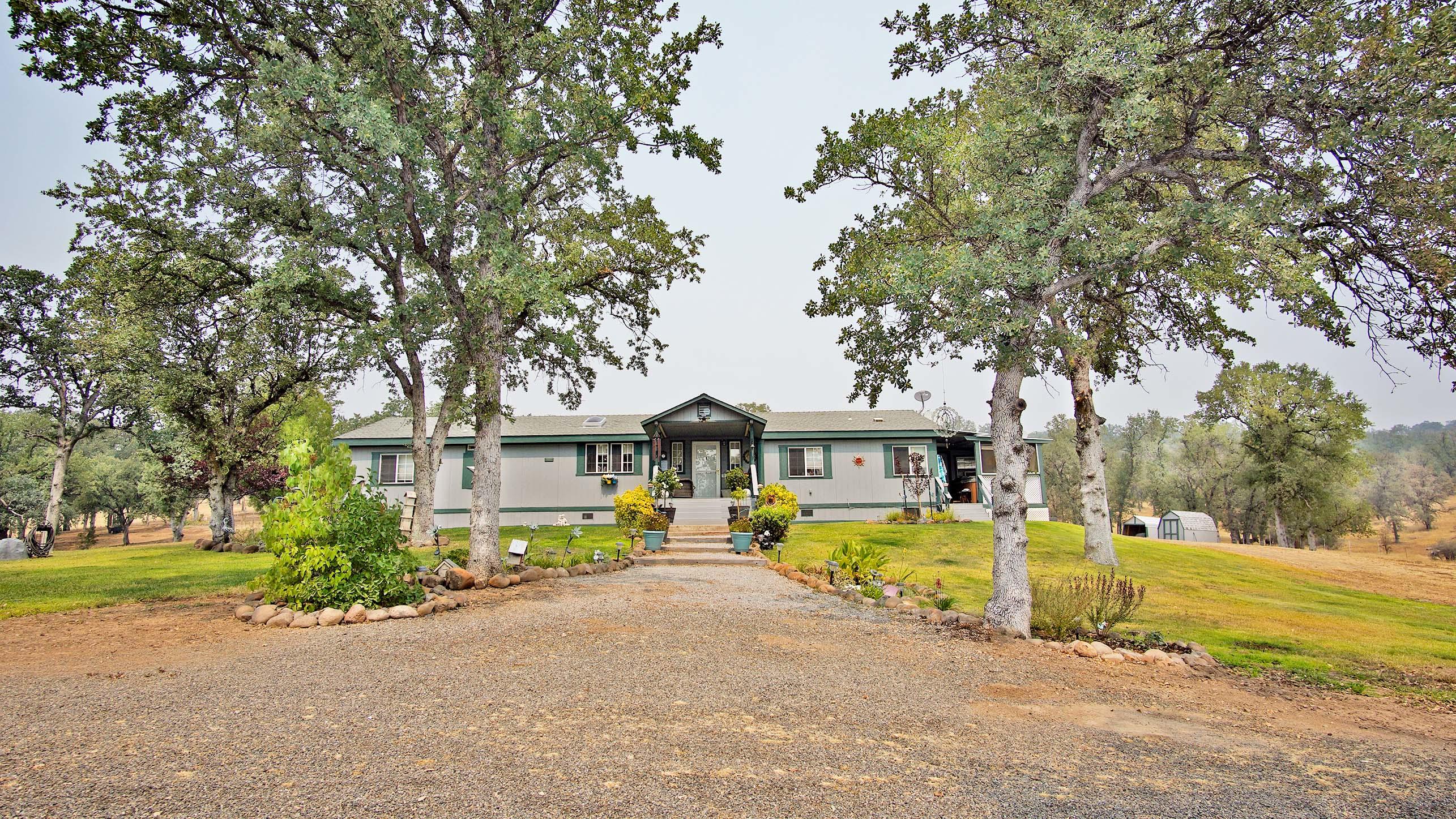 6899 Hyrax Road Anderson, CA 96007 - Photo 2 of 40 Property Front View