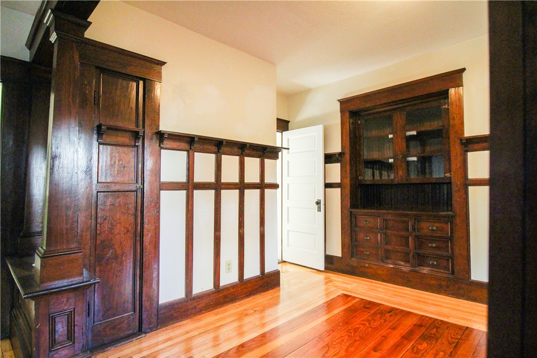563 Blackstone Street Woonsocket, RI 02895 - Photo 6 of 31
