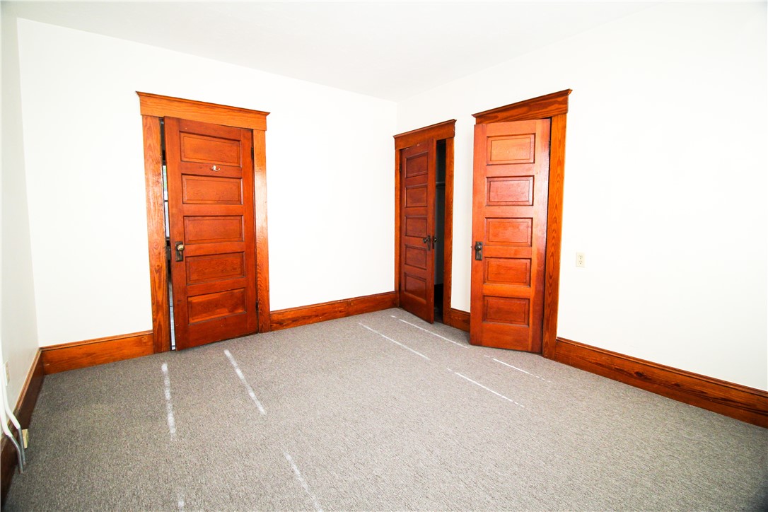 563 Blackstone Street Woonsocket, RI 02895 - Photo 8 of 31