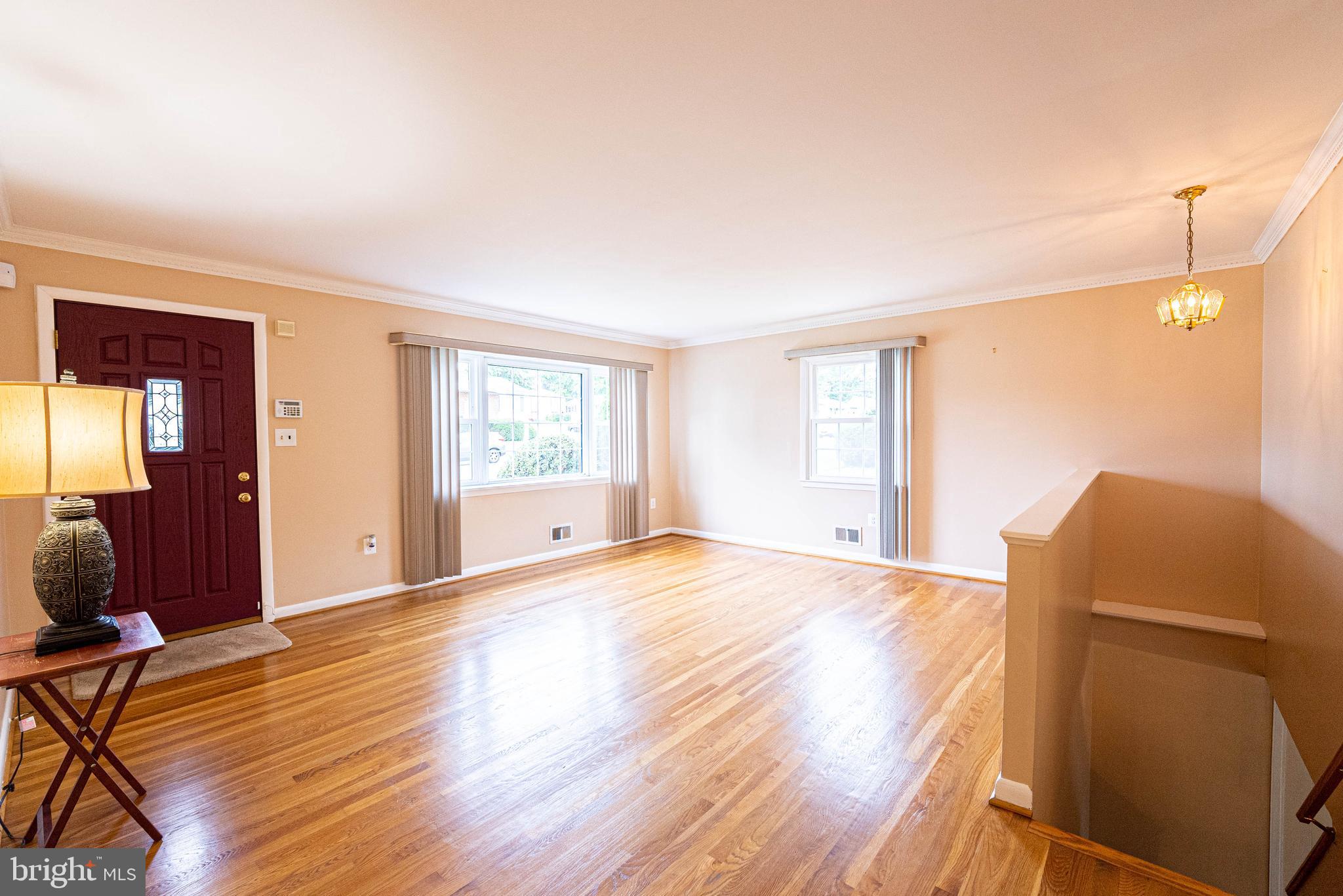 6102 Collinsway Road Baltimore, MD 21228 - Photo 3 of 45 Gleaming Hardwood