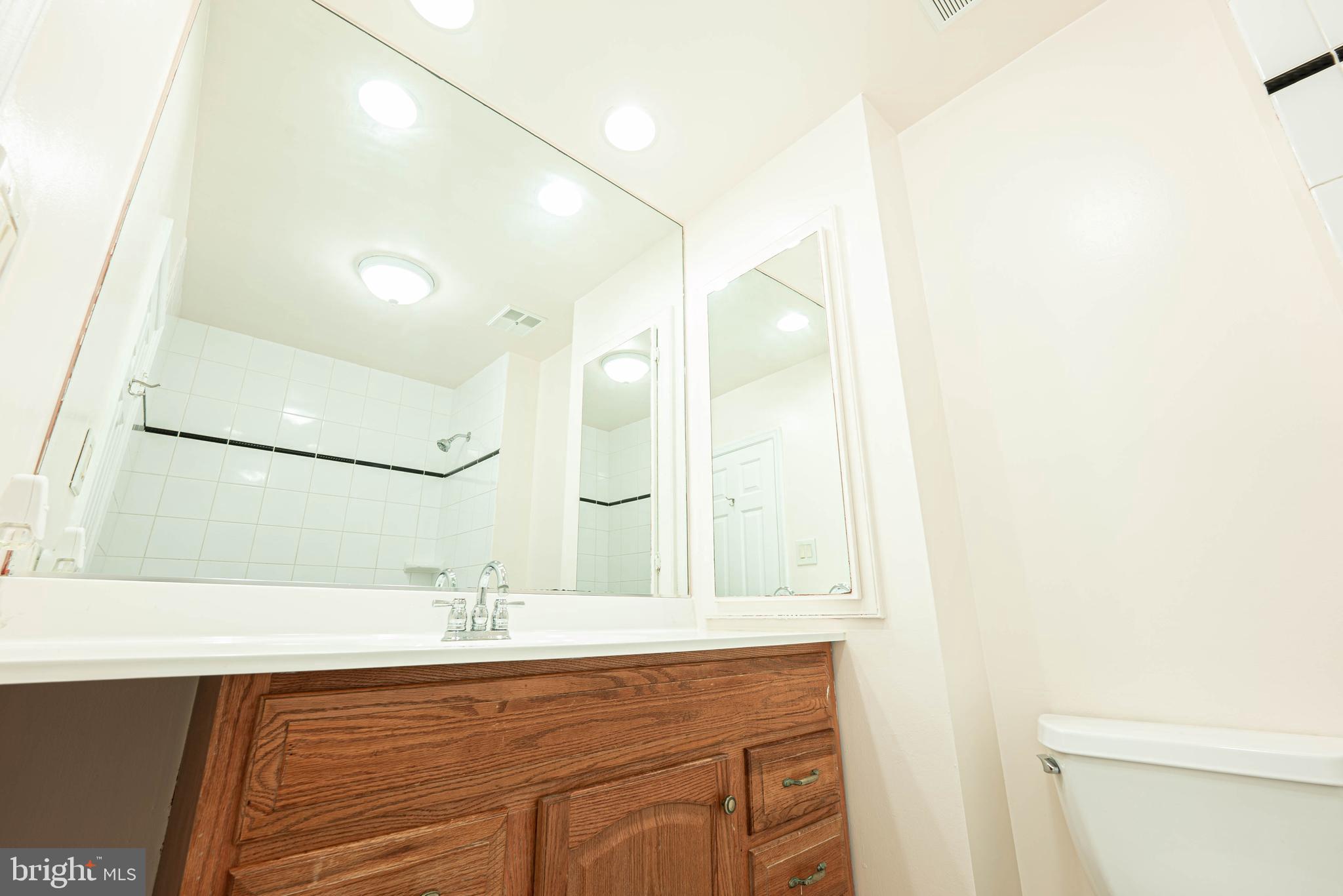 6102 Collinsway Road Baltimore, MD 21228 - Photo 22 of 45