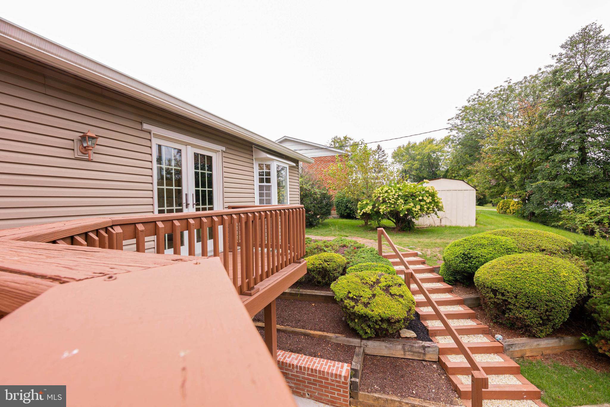 6102 Collinsway Road Baltimore, MD 21228 - Photo 42 of 45