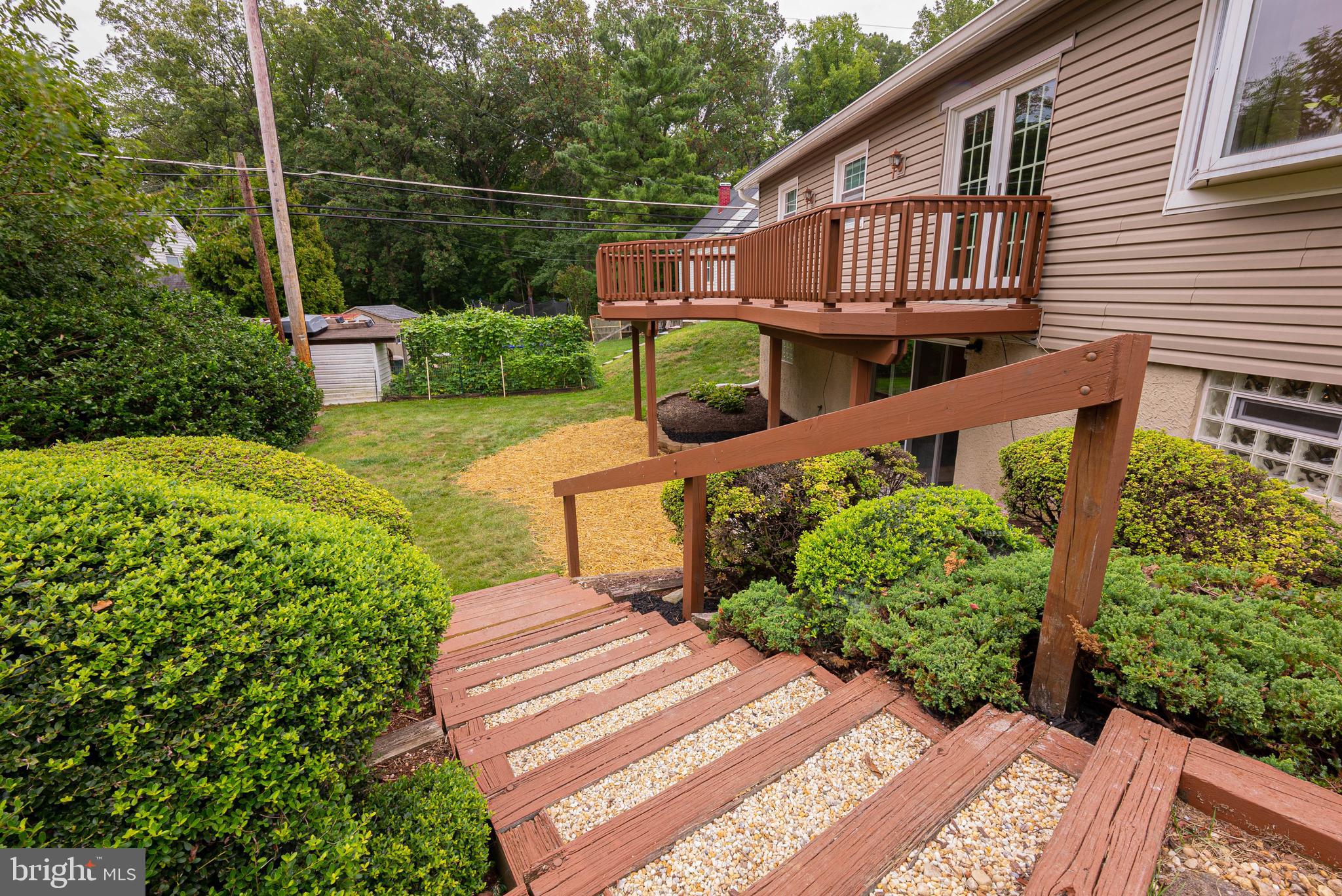 6102 Collinsway Road Baltimore, MD 21228 - Photo 43 of 45