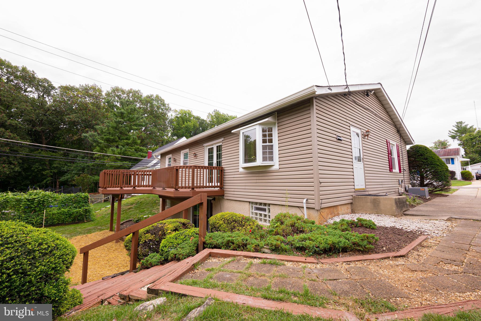6102 Collinsway Road Baltimore, MD 21228 - Photo 45 of 45