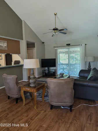 $2,500 | 250 Quarter Horse Lane, Hampstead, NC 28443