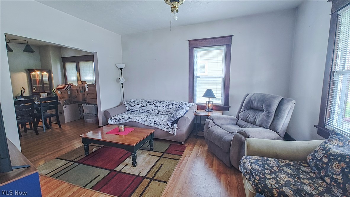 370 Elm Street Struthers, OH 44471 - Photo 4 of 14