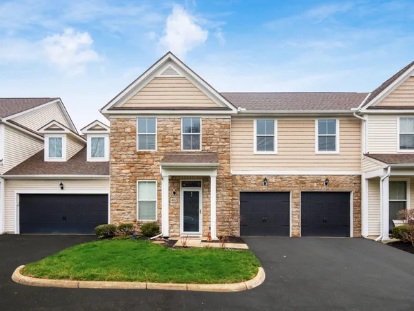 $405,000 | 4662 Trademark Trail, Unit 42, Hilliard, OH 43026