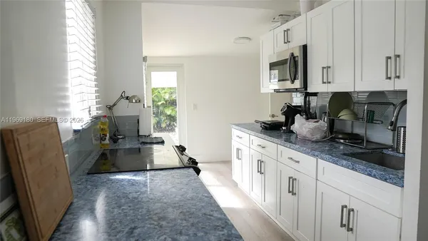 $4,250 | 3010 Northwest 1st Avenue, Miami, FL 33127