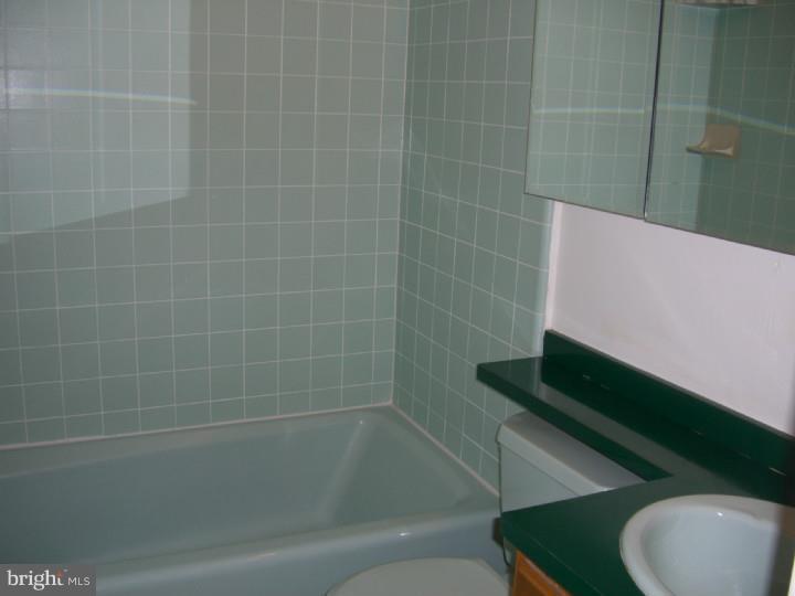 317 Rively Avenue Aldan, PA 19018 - Photo 12 of 25 Gallery Image 12