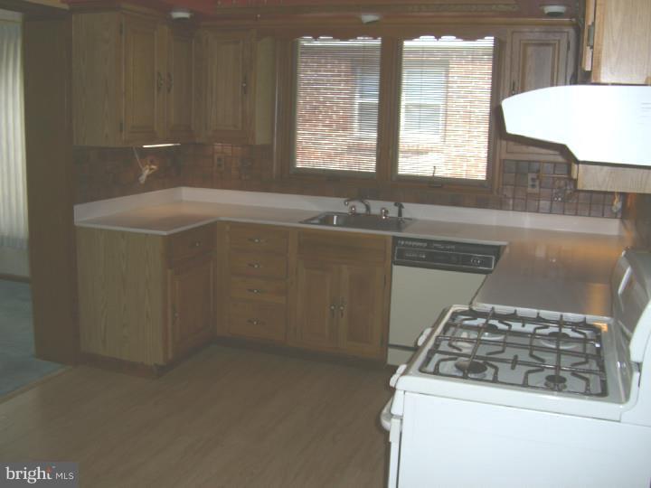 317 Rively Avenue Aldan, PA 19018 - Photo 13 of 25 Gallery Image 13