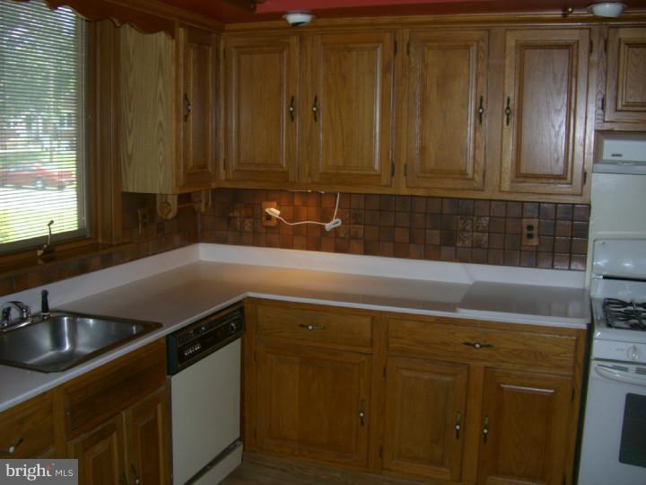 317 Rively Avenue Aldan, PA 19018 - Photo 14 of 25 Gallery Image 14