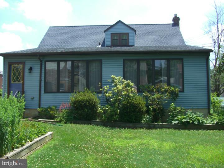 317 Rively Avenue Aldan, PA 19018 - Photo 4 of 25 Gallery Image 4