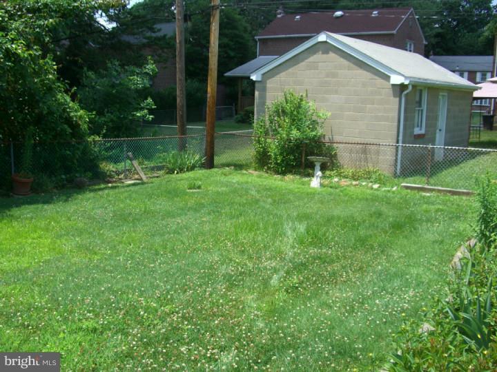 317 Rively Avenue Aldan, PA 19018 - Photo 5 of 25 Gallery Image 5