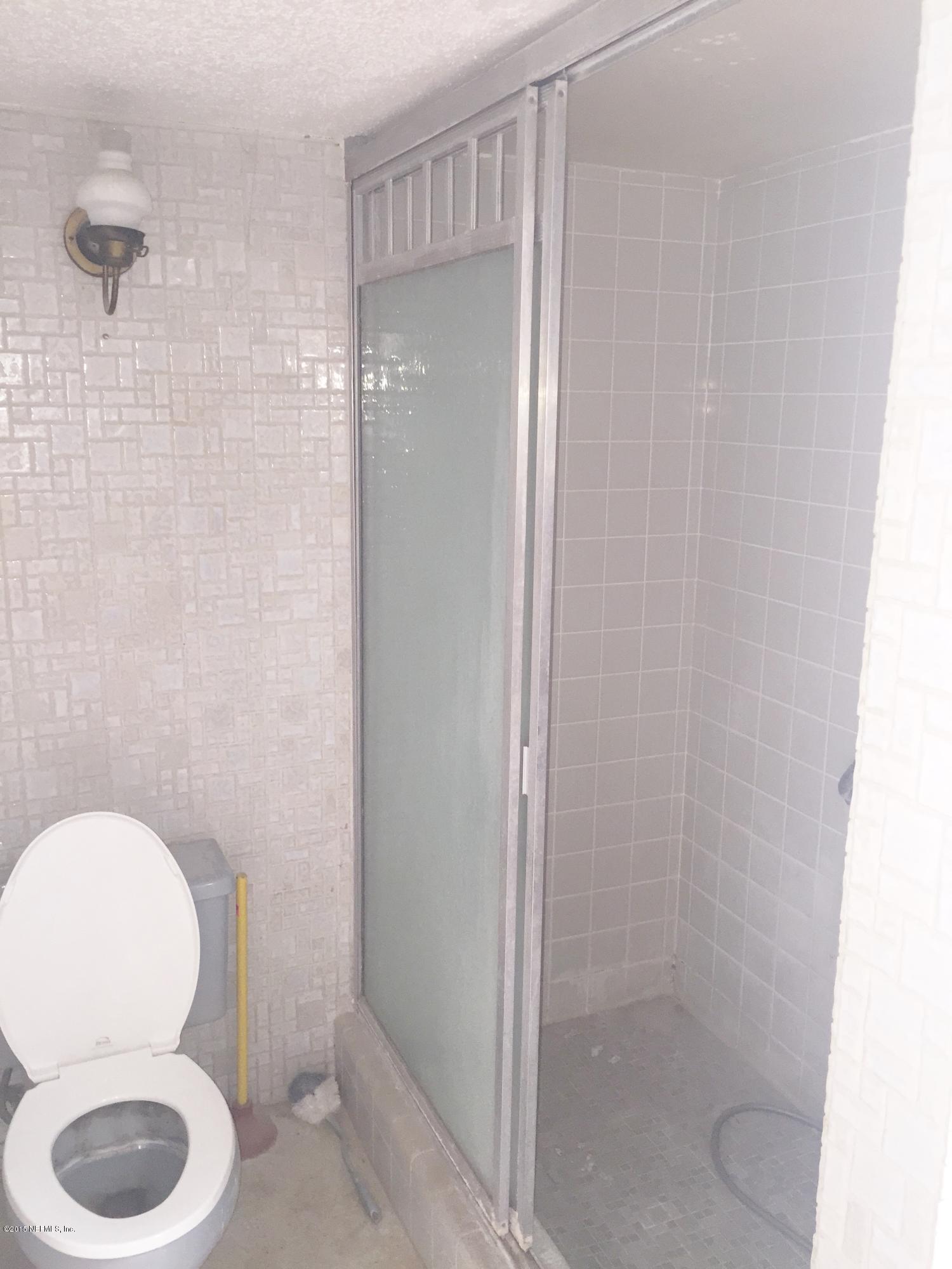 7902 Wildwood Road Jacksonville, FL 32211 - Photo 13 of 16 Master Bathroom