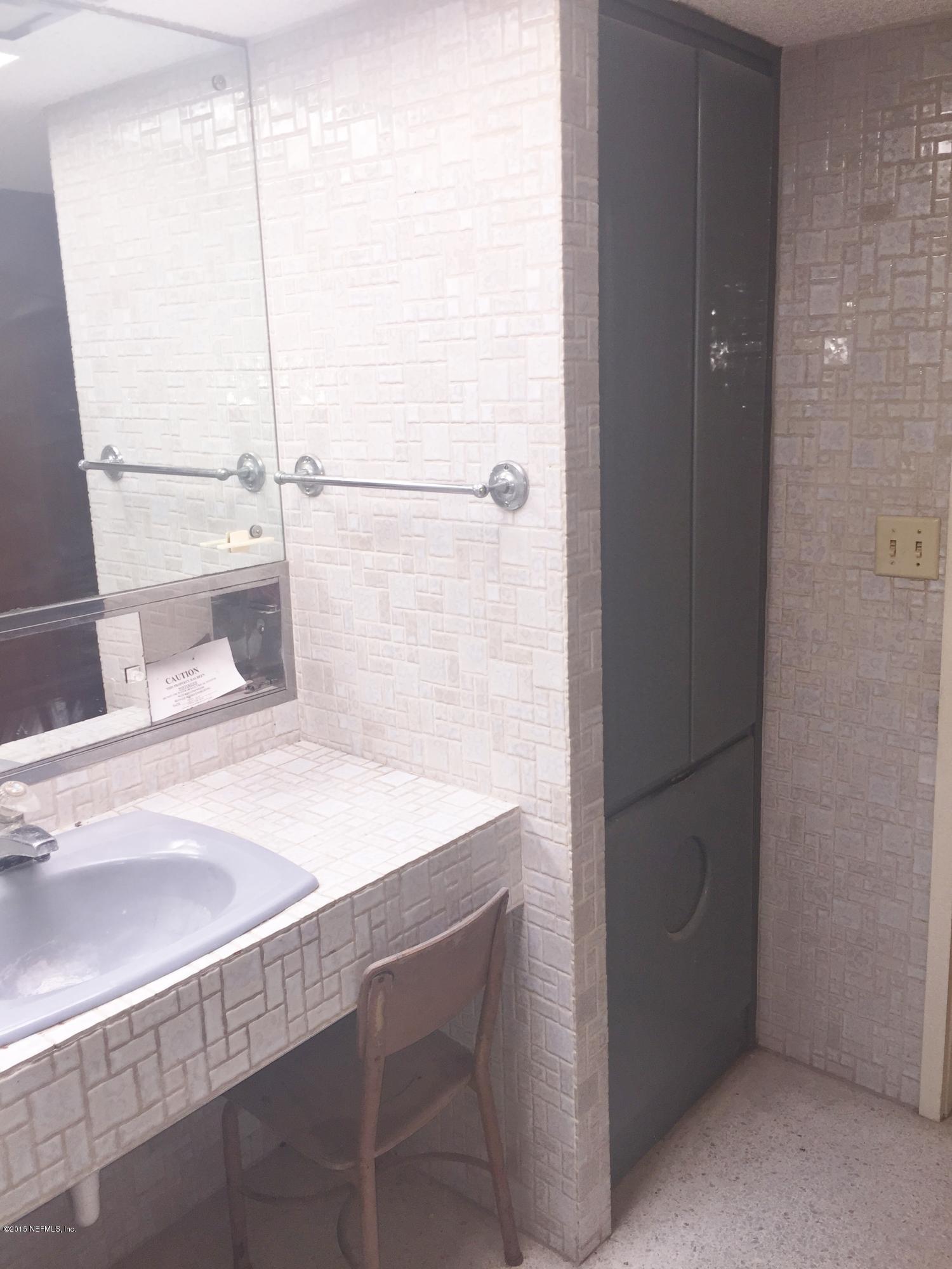7902 Wildwood Road Jacksonville, FL 32211 - Photo 14 of 16 Master Bathroom
