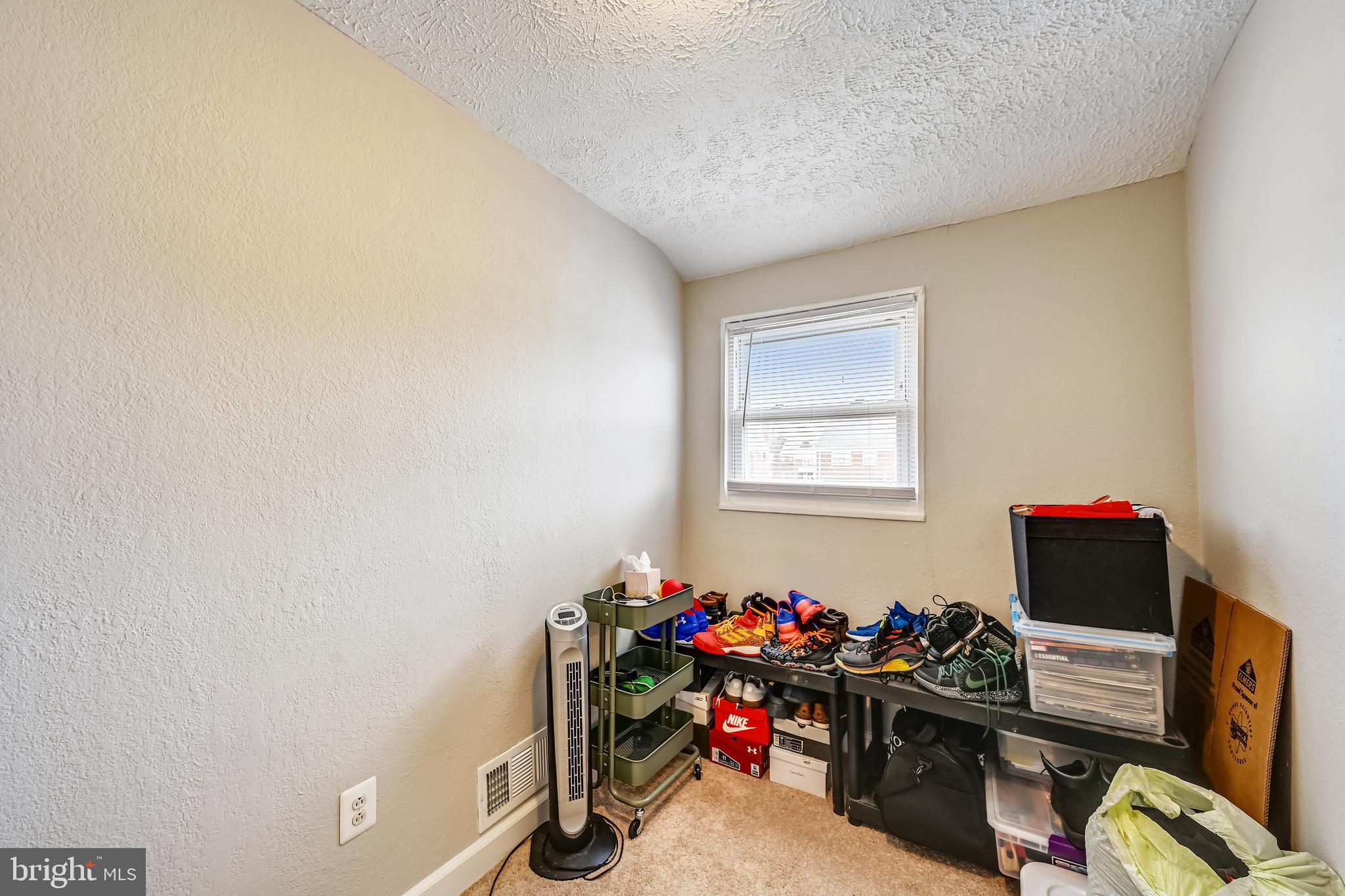 1923 Inverton Road Dundalk, MD 21222 - Photo 25 of 35